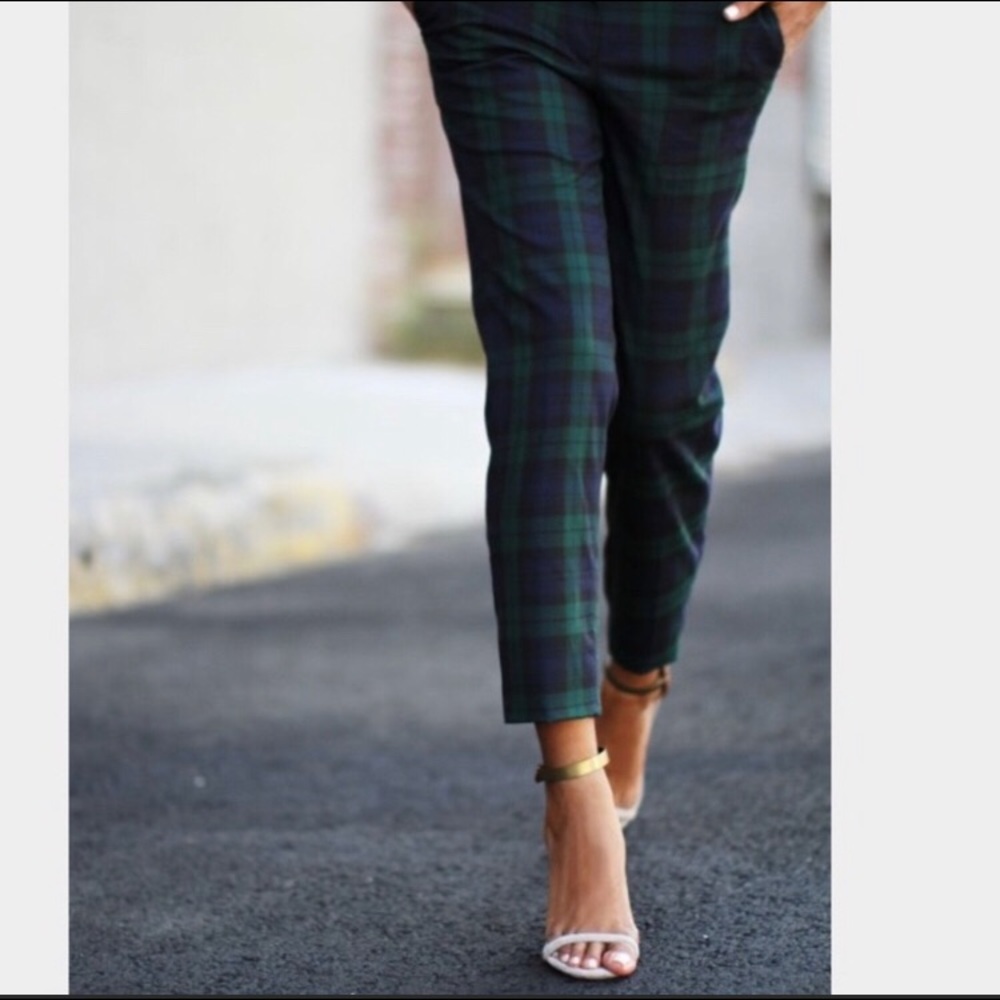 Banana Republic Tartan Plaid Pants in Sloan fit